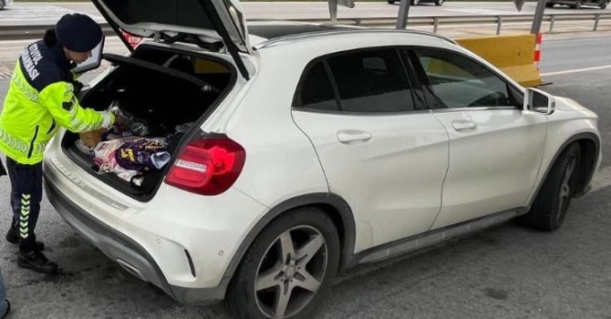 Trafik denetiminde sahte avukat kimliği gösteren şahıs yakalandı