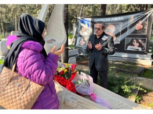 Özgecan Aslan ölümünün 11’inci yılında mezarı başında dualarla anıldı