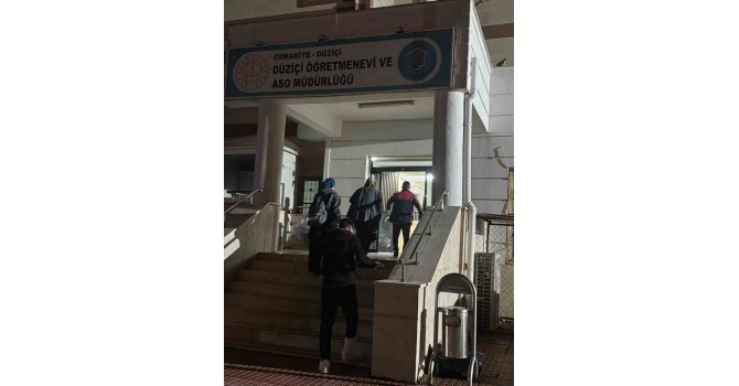 Osmaniye’de toprak kayması nedeniyle 3 ev tahliye edildi