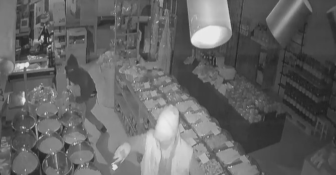 İş yerlerine giren hırsızlar ne bulduysa çaldı: 2 şüpheli tutuklandı