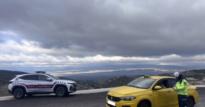 Burdur’da son 1 haftada 12 bin 272 araç ve sürücüsü sorgulandı