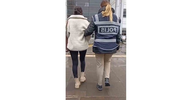 Hapis cezasıyla aranan kadın hırsız Defne’de yakalandı