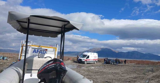 Eğirdir Gölü’nde balık avlarken tekneden düşen adam boğuldu