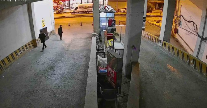 Motosiklet çaldılar, gezerken yakalandılar