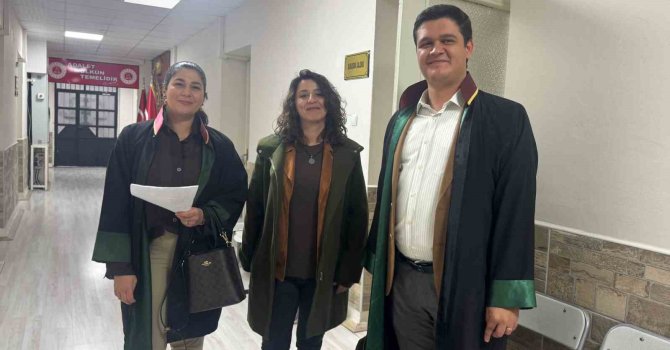 Oyuncu Metin Akpınar’ın biyolojik kızı tazminat davasını kazandı