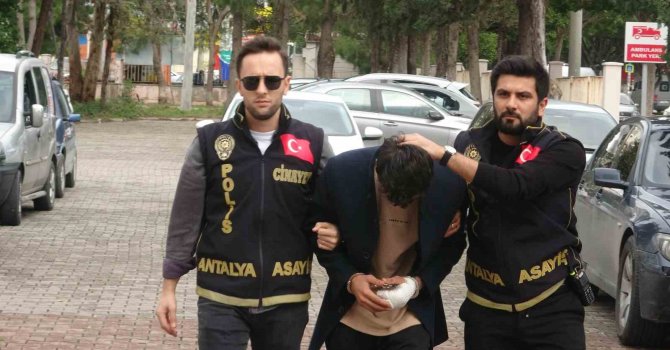 İnternetten tanıştığı genci bıçaklayarak öldüren şüpheli adliyeye sevk edildi