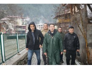 Adana’nın Feke, Saimbeyli ve Kozan ilçelerinde sel sonrası yoğun mesai