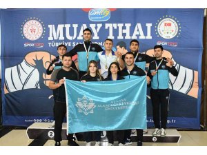 ALKÜ, Muay Thai şampiyonasından 5 madalya ile döndü