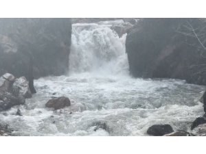 Osmaniye’de yağmurun bereketi Karaçay Vadisi’ni coşturdu