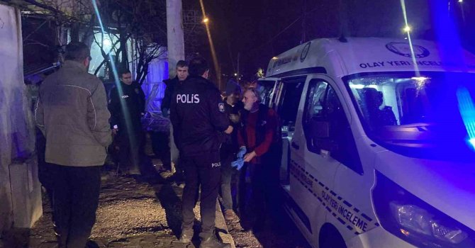 Yalnız yaşayan 78 yaşındaki adam evinde ölü olarak bulundu