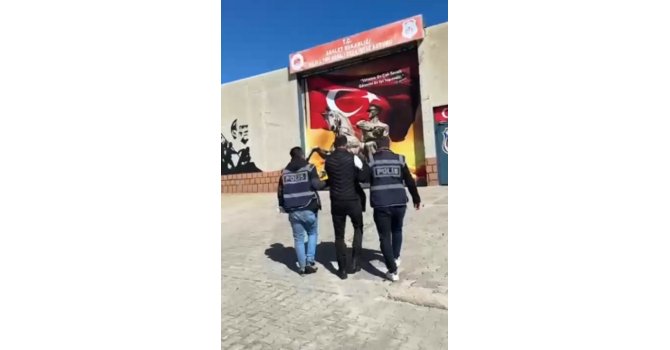 Hatay’da hapis cezaları nedeniyle aranan 2 kişi tutuklandı