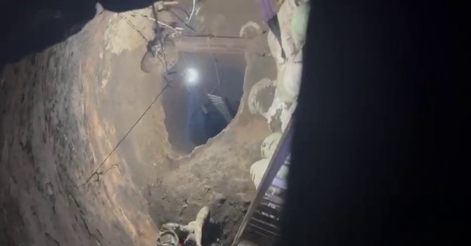 Define hevesiyle 40 metrelik kuyuyu evinin bahçesine 2 yılda kazdı