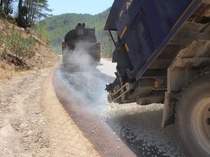 Karacaören ve Yenikışla grup yolu asfaltlanıyor