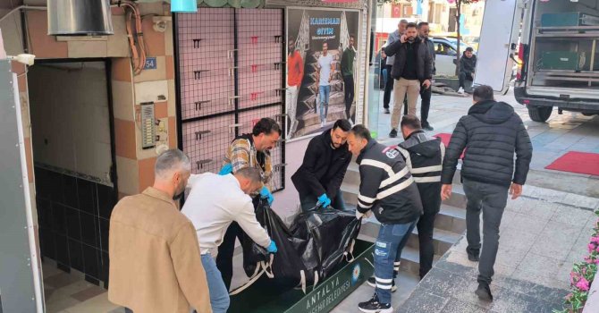 Antalya’da katil zanlısı saklandığı adreste yakalandı