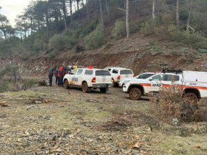Hatay’da penceredeki sinekliği parçalayarak evden ayrılan psikolojik rahatsızlığı olan genç 5. günde aranıyor