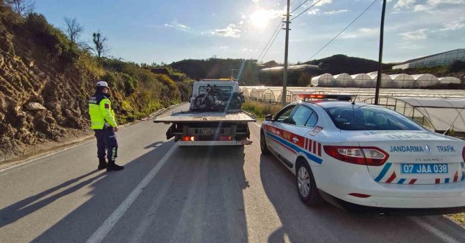 Çocukların motosikletli akrobasisine 37 bin lira ceza