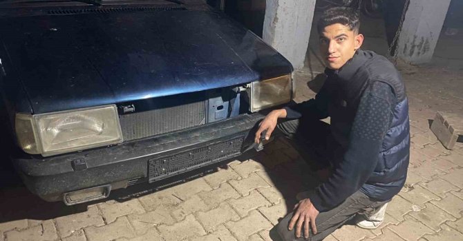 Arkadaşına selam vermek için bastığı kornadan ses çıkmayınca çalındığını fark etti