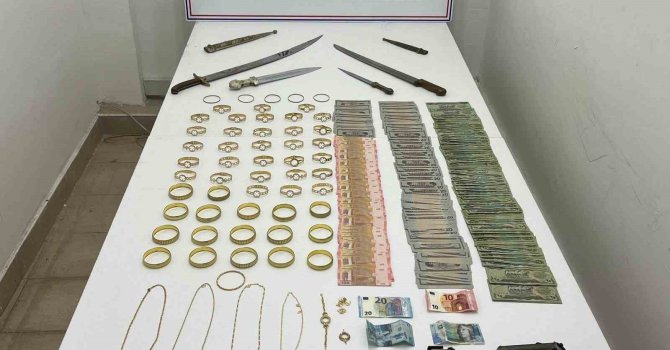 Antalya’da sahte altın operasyonu