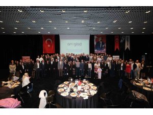 ANTGİAD iftarında "İnsanın Fabrika Ayarları" konuşuldu