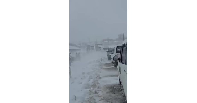 Elbistan-Darende kara yolu ulaşıma kapandı