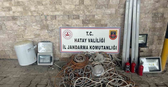 Hatay’da hırsızlık şüphelisi 5 saatlik kamera görüntüsünün izlenmesiyle yakalandı