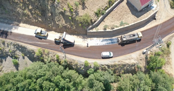 Gazipaşa Sugözü grup yolu asfaltlanıyor