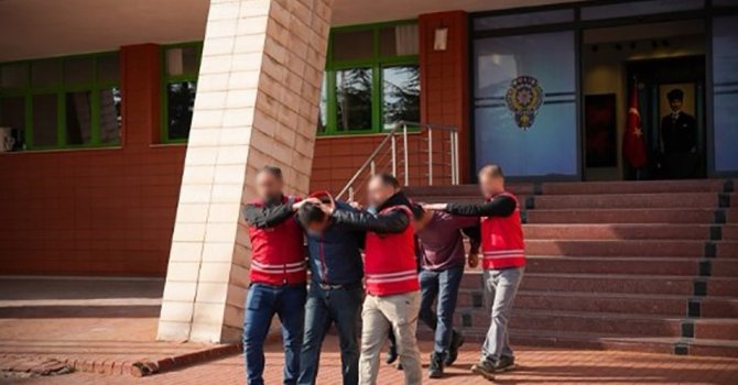 Isparta’da 9 yılın üzerinde hapis cezası bulunan 2 hükümlü yakalandı