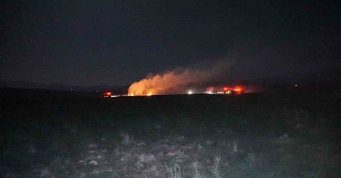 Burdur’da merada korkutan yangın