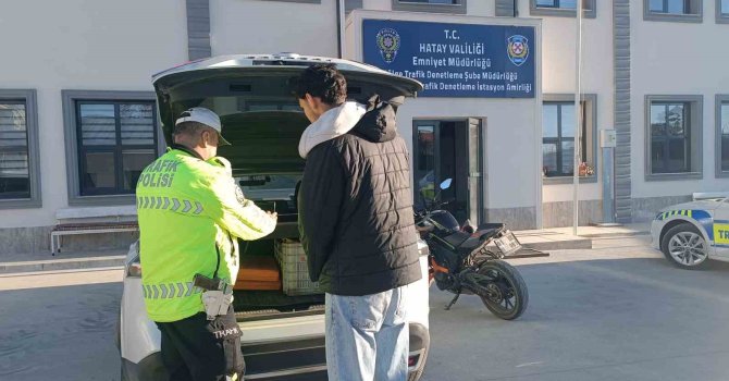 Paylaşım yapmak için trafiği tehlikeye atan sürücüye 46 bin TL ceza uygulandı