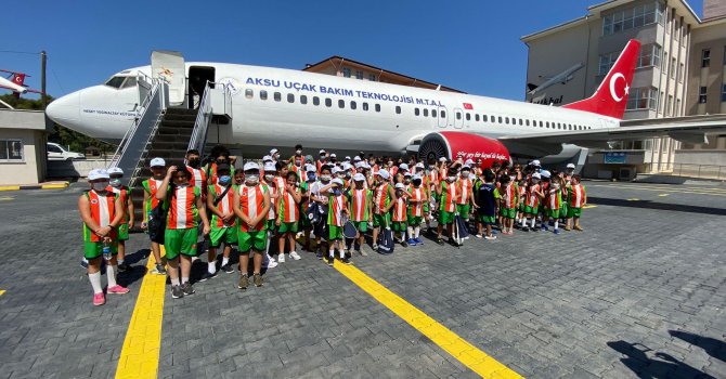 Kepez’de çocuklar yaz tatilini dolu dolu geçiriyor