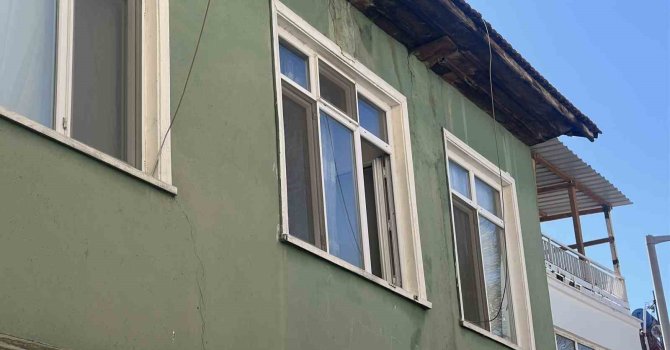 Yaşlı kadının ölümü açık kalan pencereyle ortaya çıktı