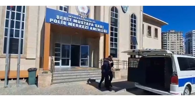 Adana’da trafikte araçtan inip sürücüye saldıran iki kişi tutuklandı