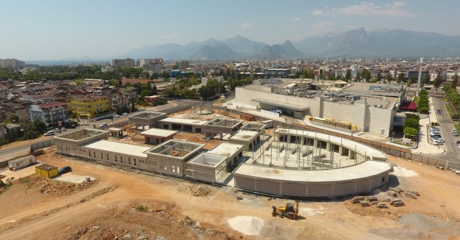 Sahil kenti Antalya’ya balıksırtı mimarisinde ‘Balık Pazarı’  