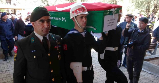 Kıbrıs’ta kazada hayatını kaybeden uzman onbaşı son yolculuğuna uğurlandı