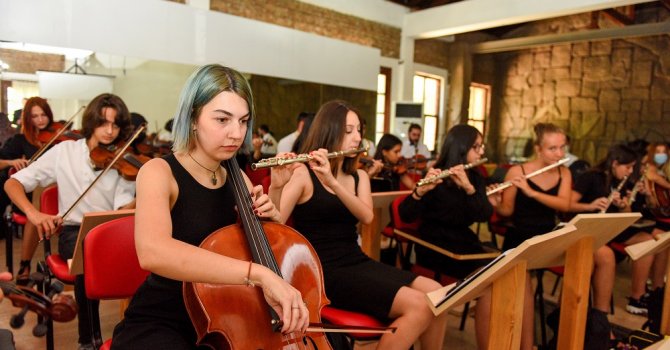 Genç müzisyenler büyük konsere hazır