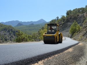 Büyükşehir’den Konyaaltı’nda asfalt çalışması