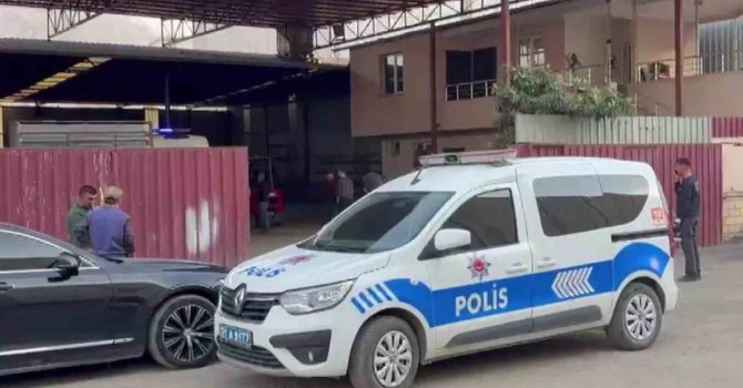 Hava bastığı tır lastiği patladı, jantın isabet etmesiyle can verdi