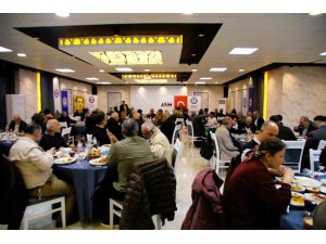 Adana’da sivil toplum ve eğitim camiası iftarda buluştu