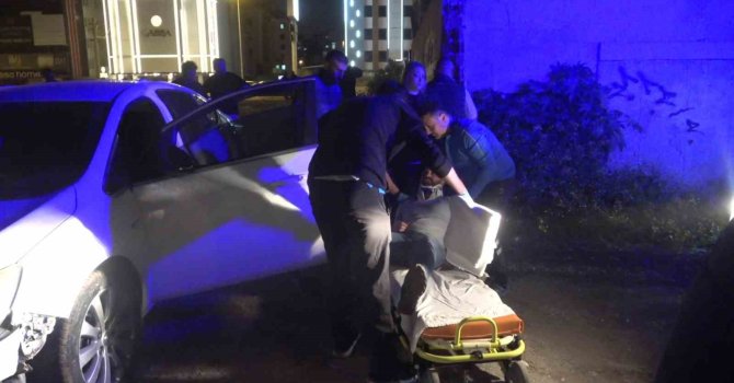 Seyir halindeyken kriz geçirip bayıldı, faciadan dönüldü: 2 yaralı