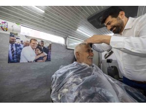 Mersinliler bayrama mobil kuaför ile hazırlandı