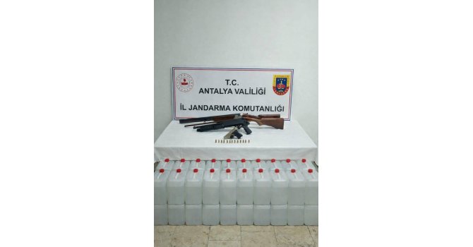 Antalya’da 160 litre etil alkol, tabanca ve pompalı tüfek ele geçirildi