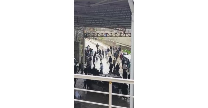 Bayram günü mahalle savaş alanına döndü: 3 ölü, 22 yaralı