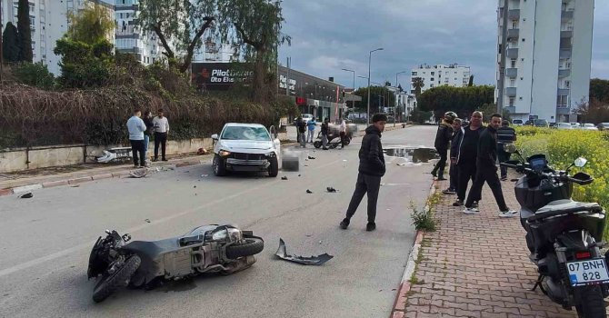 Motokurye feci kazada hayatını kaybetti, son yolculuğuna meslektaşları konvoyla uğurladı