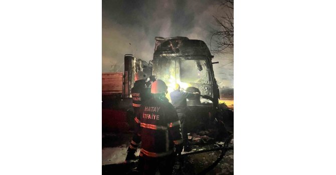 Dörtyol’da tır yangını