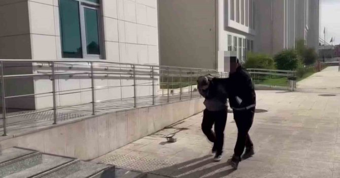 Adana’da 19 firari yakalandı