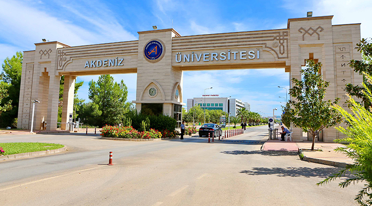 Akdeniz Üniversitesi ailesine 14 bin yeni üye