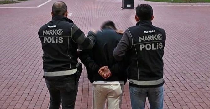 Isparta’da 12 yıl 6 ay hapis cezası bulunan şahıs yakalandı
