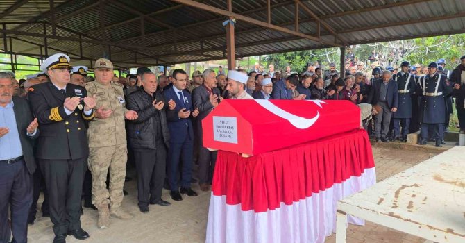 Kalp krizi geçiren asker son yolculuğuna uğurlandı