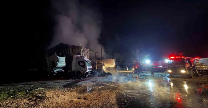 Ağır vasıta servisinde yangın çıktı: 2 çekici, 1 kamyon zarar gördü