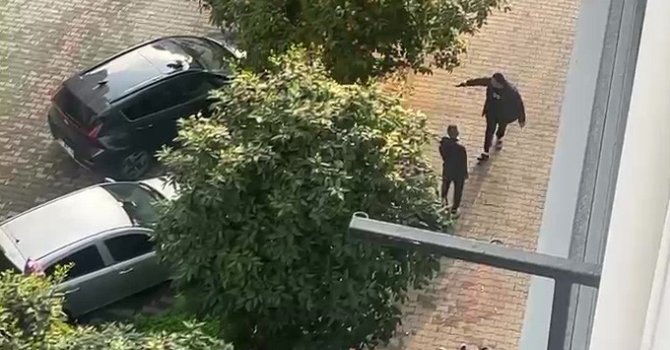 Ayrıldığı eşini ayaklarından vuran şahıs, havaya da ateş açmış